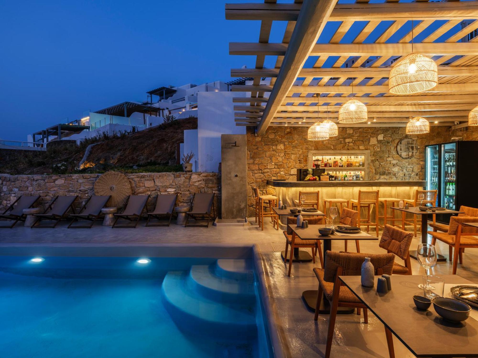 The Mykonist Merchia Beach Villas & Suites Екстер'єр фото