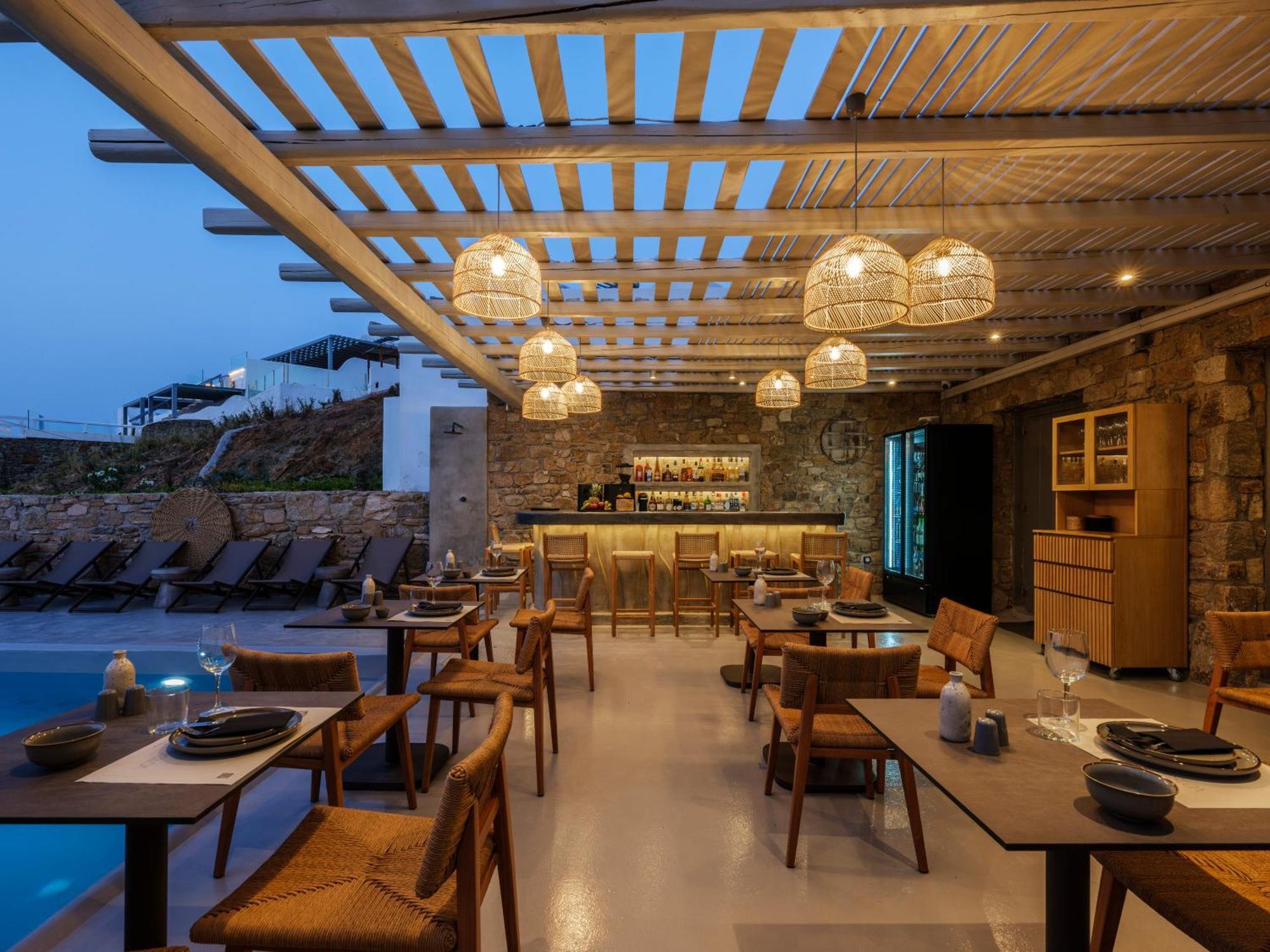 The Mykonist Merchia Beach Villas & Suites Екстер'єр фото