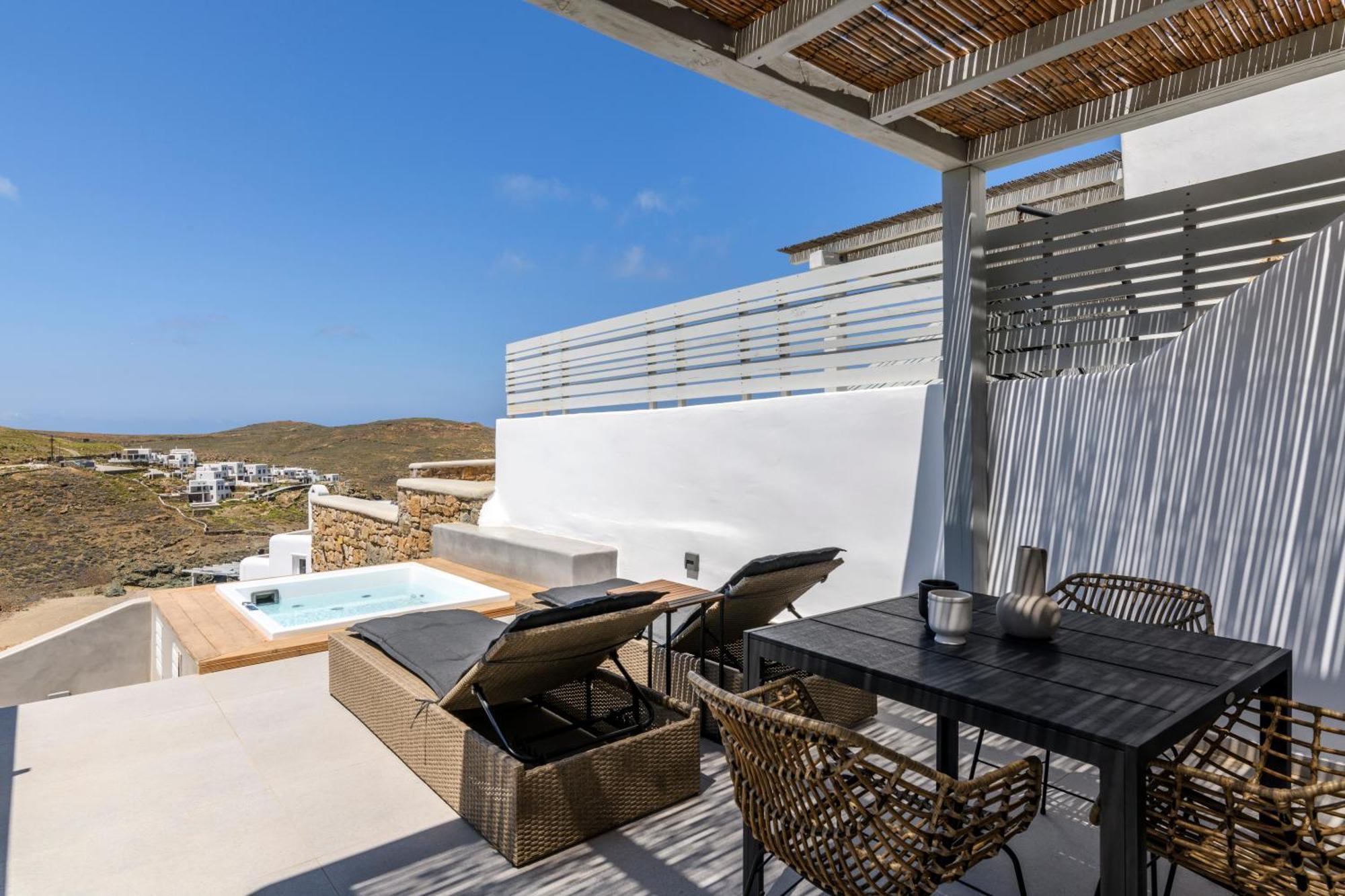 The Mykonist Merchia Beach Villas & Suites Екстер'єр фото