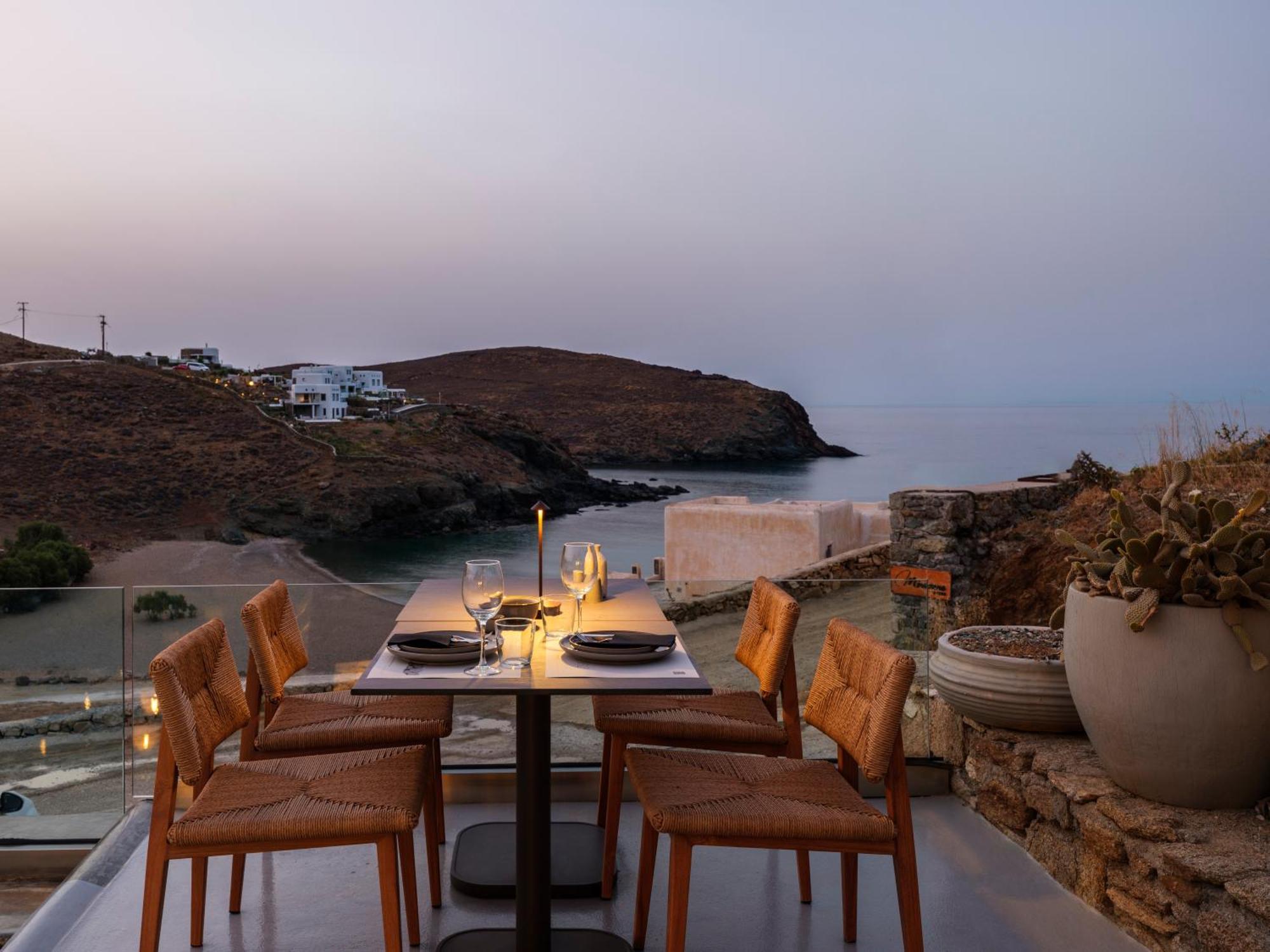 The Mykonist Merchia Beach Villas & Suites Екстер'єр фото