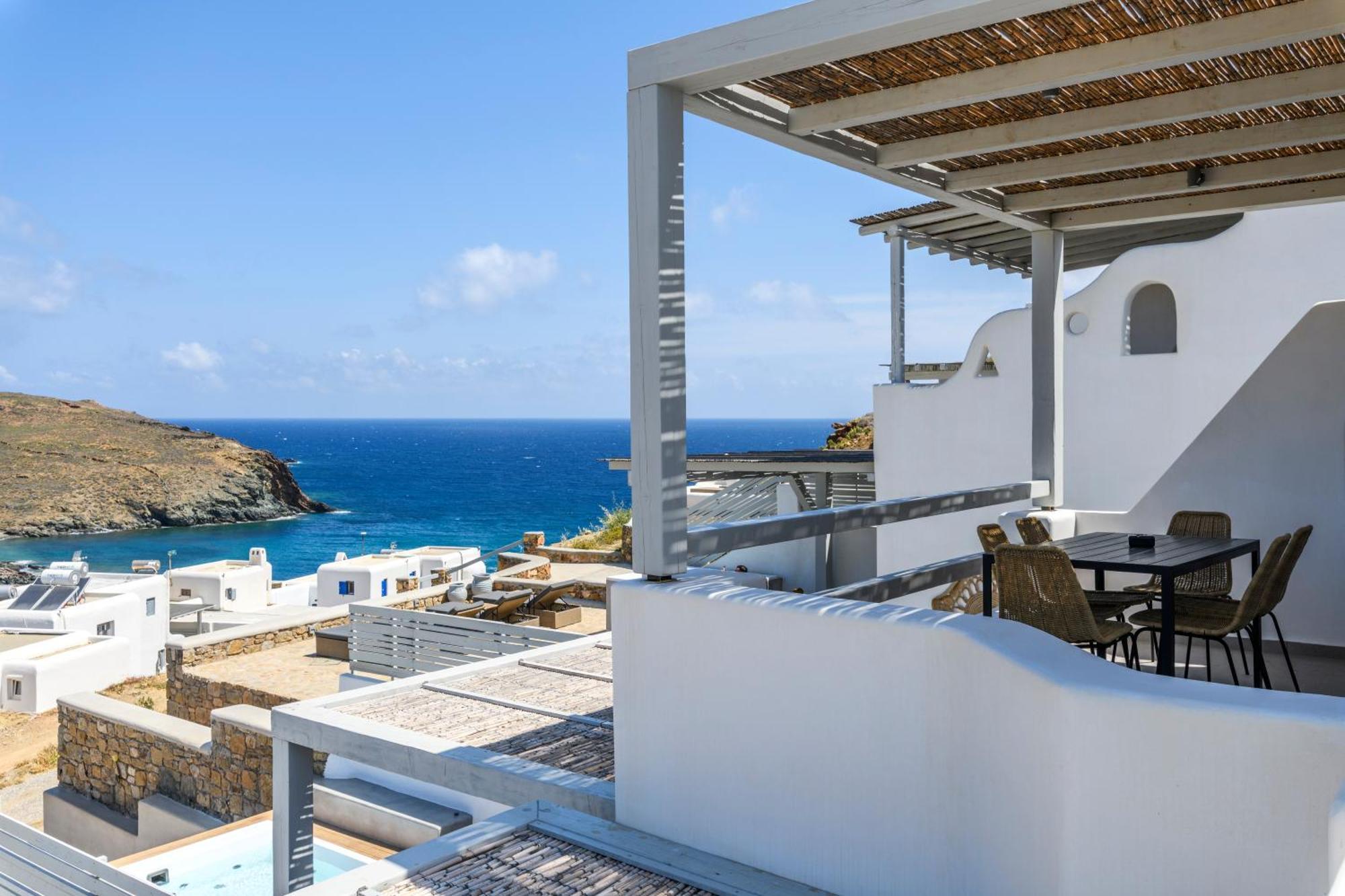 The Mykonist Merchia Beach Villas & Suites Екстер'єр фото