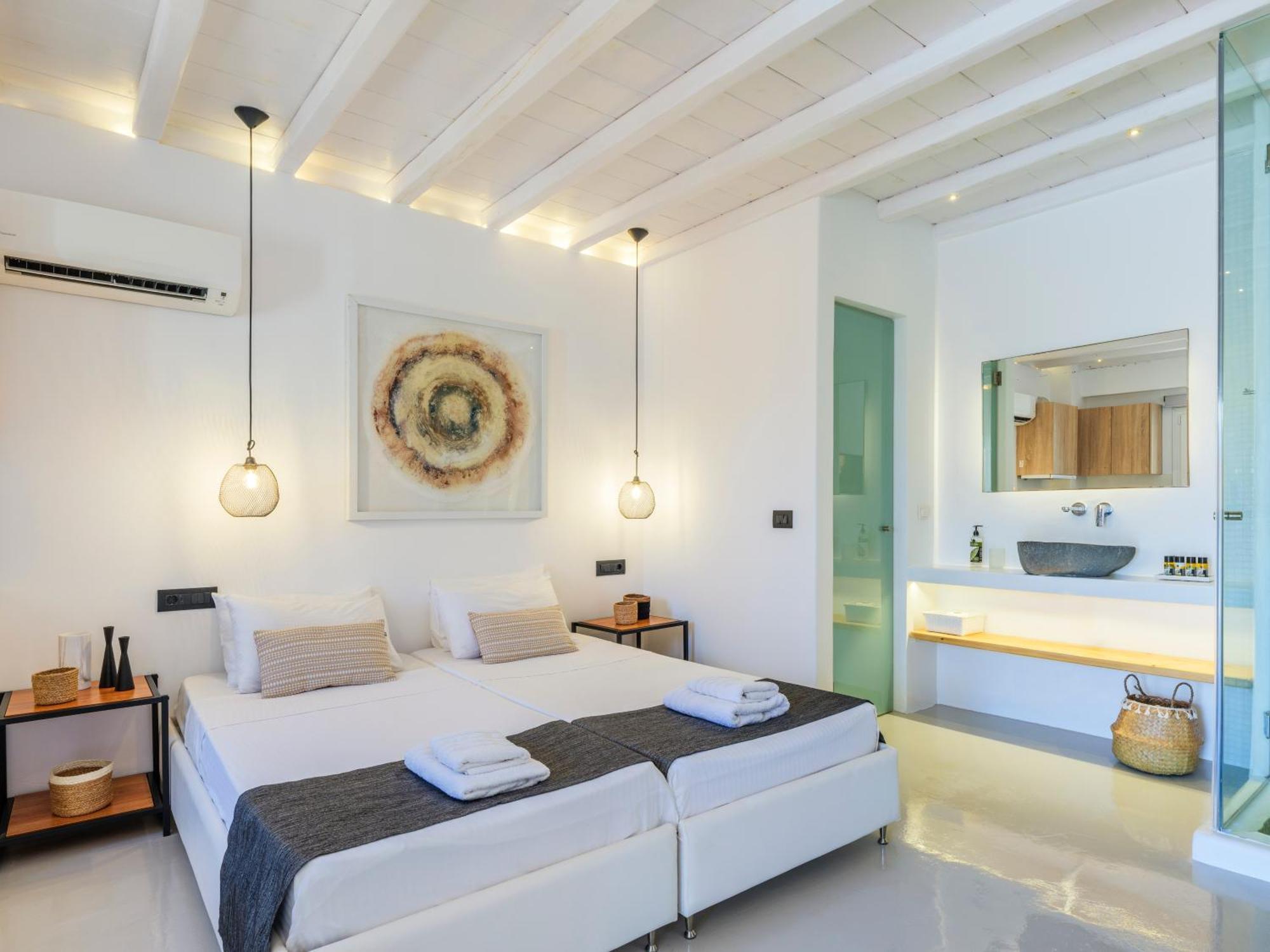 The Mykonist Merchia Beach Villas & Suites Екстер'єр фото