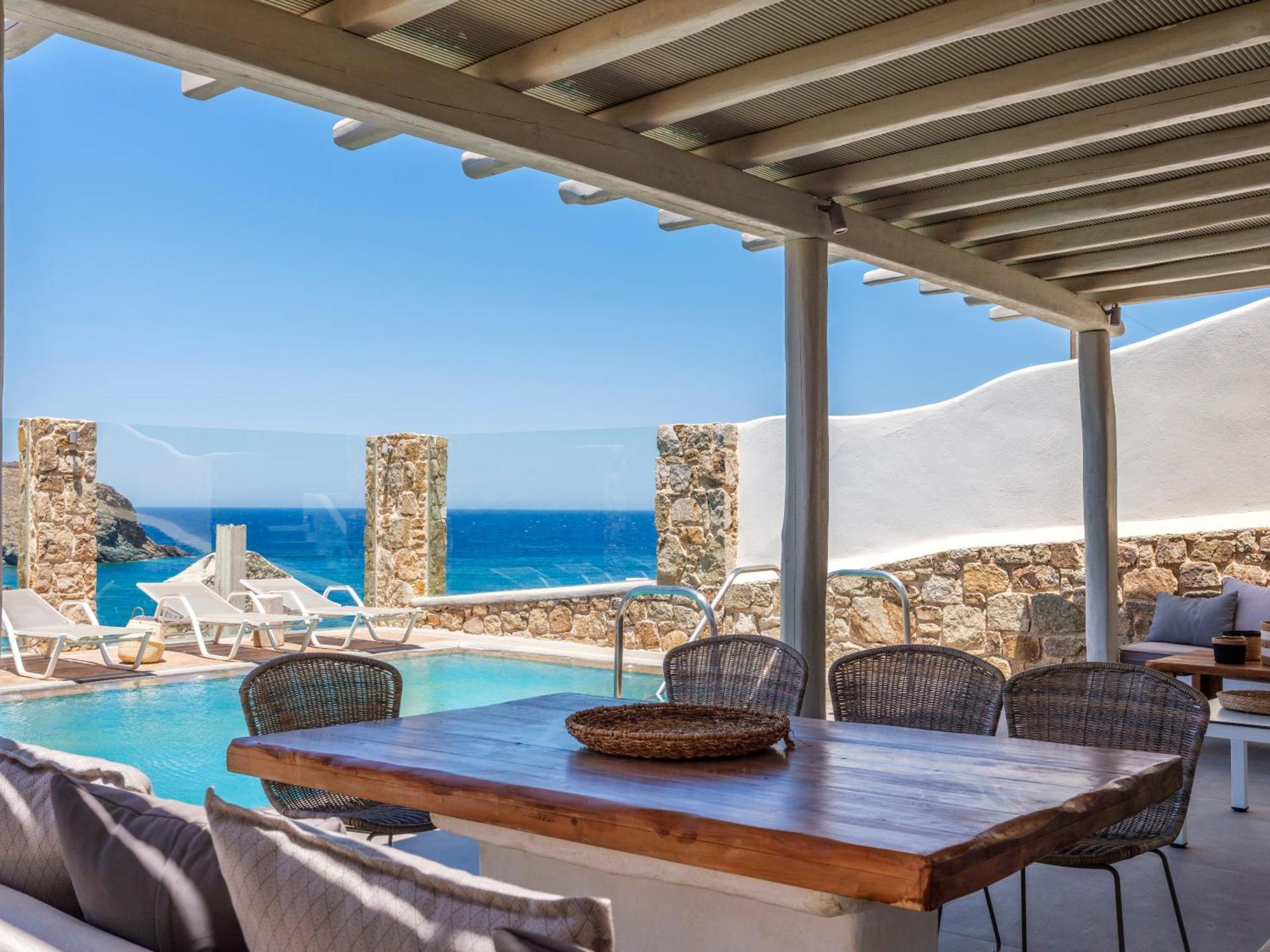 The Mykonist Merchia Beach Villas & Suites Екстер'єр фото